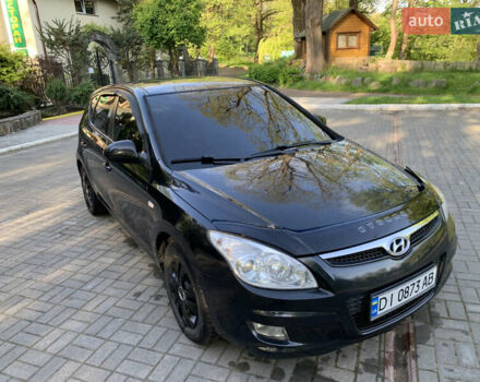 Черный Хендай i30, объемом двигателя 1.6 л и пробегом 233 тыс. км за 6099 $, фото 2 на Automoto.ua