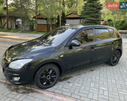 Черный Хендай i30, объемом двигателя 1.6 л и пробегом 233 тыс. км за 6099 $, фото 12 на Automoto.ua