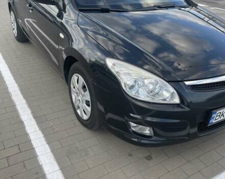 Черный Хендай i30, объемом двигателя 1.58 л и пробегом 227 тыс. км за 5900 $, фото 14 на Automoto.ua