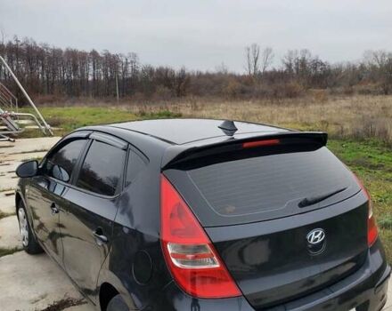 Чорний Хендай i30, об'ємом двигуна 1.6 л та пробігом 365 тис. км за 5000 $, фото 7 на Automoto.ua