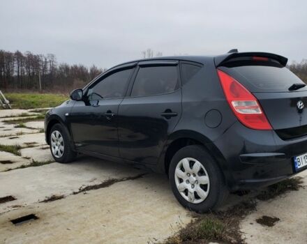 Чорний Хендай i30, об'ємом двигуна 1.6 л та пробігом 365 тис. км за 5000 $, фото 8 на Automoto.ua