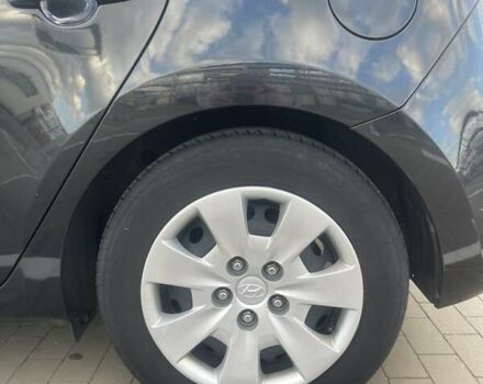 Черный Хендай i30, объемом двигателя 1.58 л и пробегом 227 тыс. км за 5900 $, фото 8 на Automoto.ua