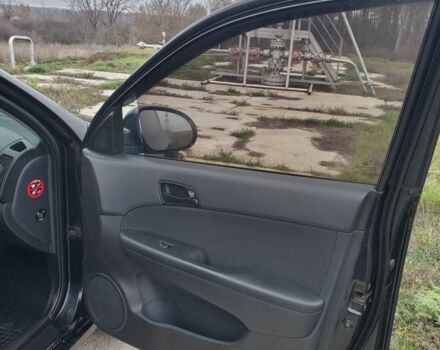 Чорний Хендай i30, об'ємом двигуна 1.6 л та пробігом 365 тис. км за 5000 $, фото 17 на Automoto.ua