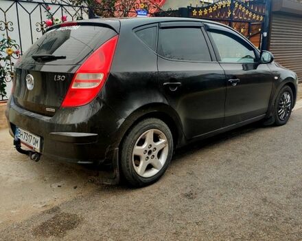 Чорний Хендай i30, об'ємом двигуна 1.6 л та пробігом 390 тис. км за 5300 $, фото 3 на Automoto.ua