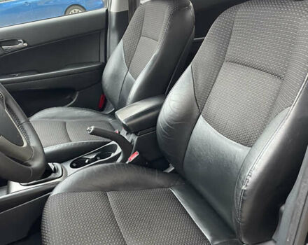 Черный Хендай i30, объемом двигателя 1.98 л и пробегом 227 тыс. км за 6500 $, фото 14 на Automoto.ua