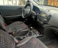 Чорний Хендай i30, об'ємом двигуна 1.6 л та пробігом 390 тис. км за 5300 $, фото 5 на Automoto.ua