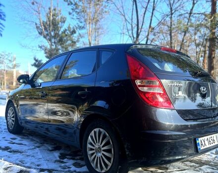 Чорний Хендай i30, об'ємом двигуна 1.4 л та пробігом 195 тис. км за 5650 $, фото 4 на Automoto.ua