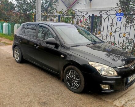Чорний Хендай i30, об'ємом двигуна 1.6 л та пробігом 390 тис. км за 5300 $, фото 1 на Automoto.ua