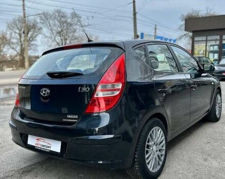 Чорний Хендай i30, об'ємом двигуна 1.6 л та пробігом 191 тис. км за 7500 $, фото 19 на Automoto.ua