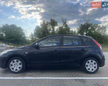 Черный Хендай i30, объемом двигателя 1.58 л и пробегом 227 тыс. км за 5900 $, фото 2 на Automoto.ua