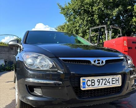 Черный Хендай i30, объемом двигателя 1.4 л и пробегом 232 тыс. км за 5200 $, фото 5 на Automoto.ua
