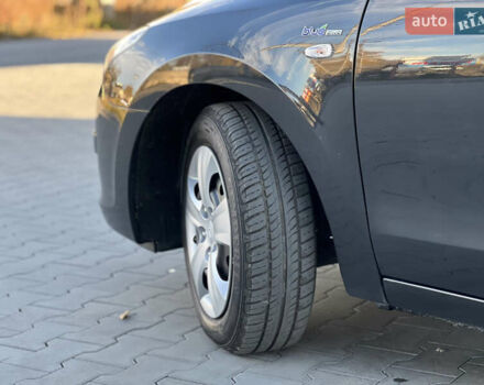 Черный Хендай i30, объемом двигателя 1.4 л и пробегом 167 тыс. км за 6299 $, фото 17 на Automoto.ua