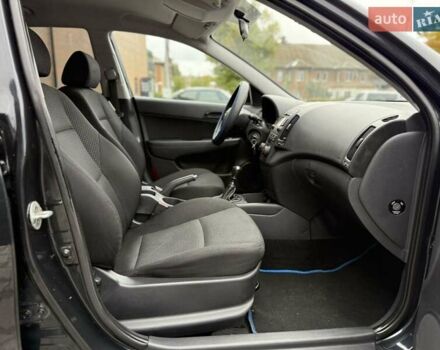 Черный Хендай i30, объемом двигателя 1.4 л и пробегом 180 тыс. км за 4990 $, фото 33 на Automoto.ua