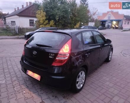 Чорний Хендай i30, об'ємом двигуна 1.4 л та пробігом 158 тис. км за 5750 $, фото 9 на Automoto.ua