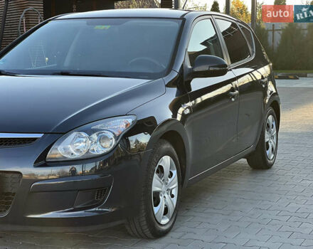 Черный Хендай i30, объемом двигателя 1.4 л и пробегом 167 тыс. км за 6299 $, фото 8 на Automoto.ua