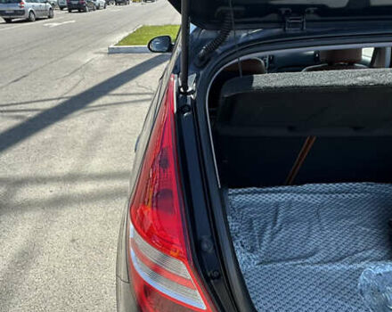 Черный Хендай i30, объемом двигателя 1.6 л и пробегом 194 тыс. км за 9700 $, фото 39 на Automoto.ua