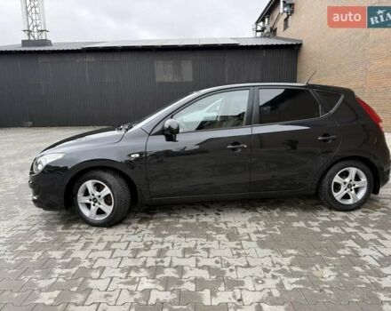 Черный Хендай i30, объемом двигателя 1.4 л и пробегом 180 тыс. км за 4990 $, фото 12 на Automoto.ua
