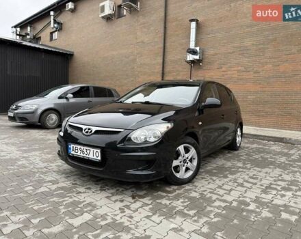 Черный Хендай i30, объемом двигателя 1.4 л и пробегом 180 тыс. км за 4990 $, фото 5 на Automoto.ua