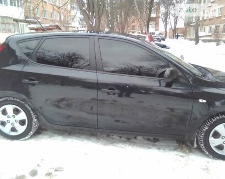 Черный Хендай i30, объемом двигателя 1.4 л и пробегом 185 тыс. км за 6500 $, фото 9 на Automoto.ua