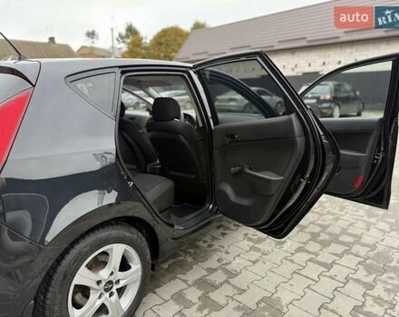 Черный Хендай i30, объемом двигателя 1.4 л и пробегом 180 тыс. км за 4990 $, фото 37 на Automoto.ua