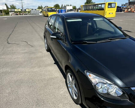 Черный Хендай i30, объемом двигателя 1.6 л и пробегом 194 тыс. км за 9700 $, фото 30 на Automoto.ua