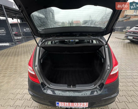 Черный Хендай i30, объемом двигателя 0 л и пробегом 122 тыс. км за 5750 $, фото 16 на Automoto.ua