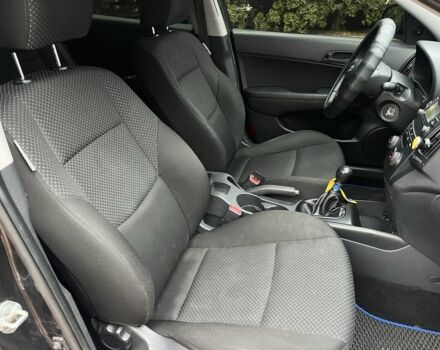 Черный Хендай i30, объемом двигателя 1.4 л и пробегом 240 тыс. км за 6000 $, фото 22 на Automoto.ua