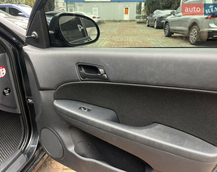 Черный Хендай i30, объемом двигателя 1.4 л и пробегом 240 тыс. км за 6000 $, фото 21 на Automoto.ua