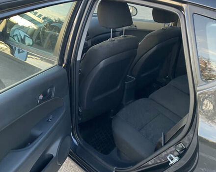 Черный Хендай i30, объемом двигателя 1.4 л и пробегом 242 тыс. км за 6000 $, фото 25 на Automoto.ua