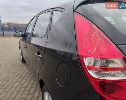 Чорний Хендай i30, об'ємом двигуна 1.4 л та пробігом 161 тис. км за 5700 $, фото 18 на Automoto.ua