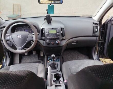 Черный Хендай i30, объемом двигателя 1.4 л и пробегом 215 тыс. км за 5000 $, фото 20 на Automoto.ua