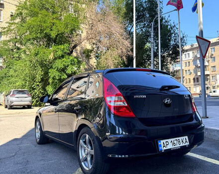 Чорний Хендай i30, об'ємом двигуна 1.6 л та пробігом 190 тис. км за 6300 $, фото 5 на Automoto.ua
