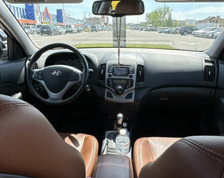 Черный Хендай i30, объемом двигателя 1.6 л и пробегом 194 тыс. км за 9700 $, фото 20 на Automoto.ua