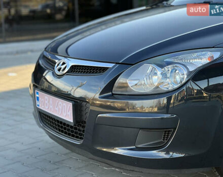 Черный Хендай i30, объемом двигателя 1.4 л и пробегом 167 тыс. км за 6299 $, фото 4 на Automoto.ua