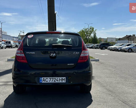 Черный Хендай i30, объемом двигателя 1.6 л и пробегом 194 тыс. км за 9700 $, фото 3 на Automoto.ua