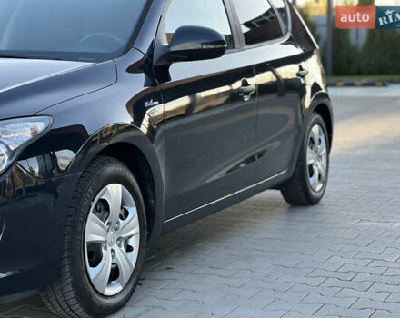 Черный Хендай i30, объемом двигателя 1.4 л и пробегом 167 тыс. км за 6299 $, фото 16 на Automoto.ua