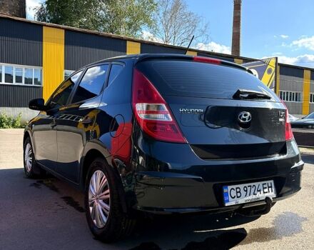 Черный Хендай i30, объемом двигателя 1.4 л и пробегом 232 тыс. км за 5200 $, фото 2 на Automoto.ua