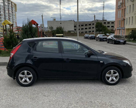 Черный Хендай i30, объемом двигателя 1.4 л и пробегом 148 тыс. км за 5900 $, фото 6 на Automoto.ua