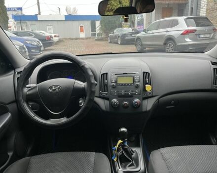 Черный Хендай i30, объемом двигателя 1.4 л и пробегом 240 тыс. км за 6000 $, фото 18 на Automoto.ua