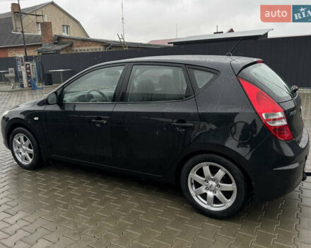 Черный Хендай i30, объемом двигателя 0 л и пробегом 122 тыс. км за 5750 $, фото 1 на Automoto.ua
