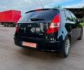 Черный Хендай i30, объемом двигателя 1.6 л и пробегом 225 тыс. км за 5500 $, фото 1 на Automoto.ua