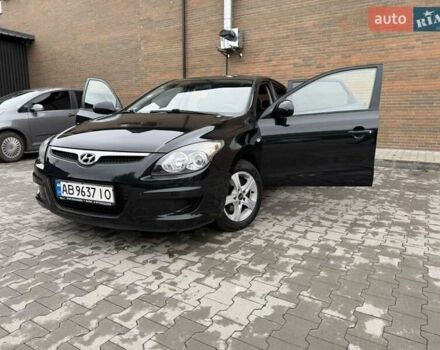 Черный Хендай i30, объемом двигателя 1.4 л и пробегом 180 тыс. км за 4990 $, фото 6 на Automoto.ua