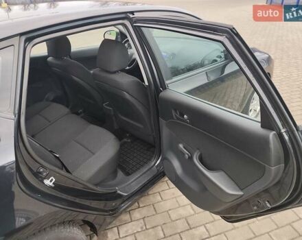 Чорний Хендай i30, об'ємом двигуна 1.4 л та пробігом 161 тис. км за 5700 $, фото 23 на Automoto.ua