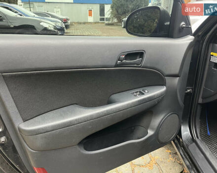 Черный Хендай i30, объемом двигателя 1.4 л и пробегом 240 тыс. км за 6000 $, фото 10 на Automoto.ua