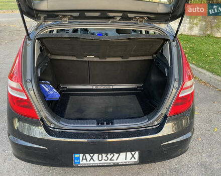 Черный Хендай i30, объемом двигателя 1.4 л и пробегом 242 тыс. км за 6000 $, фото 14 на Automoto.ua