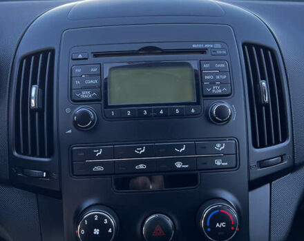 Черный Хендай i30, объемом двигателя 1.4 л и пробегом 167 тыс. км за 6299 $, фото 46 на Automoto.ua