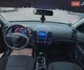 Чорний Хендай i30, об'ємом двигуна 1.4 л та пробігом 158 тис. км за 5750 $, фото 5 на Automoto.ua