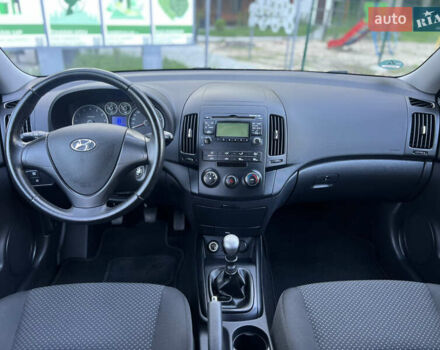 Черный Хендай i30, объемом двигателя 1.4 л и пробегом 167 тыс. км за 6299 $, фото 57 на Automoto.ua