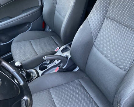 Черный Хендай i30, объемом двигателя 1.4 л и пробегом 194 тыс. км за 6000 $, фото 11 на Automoto.ua