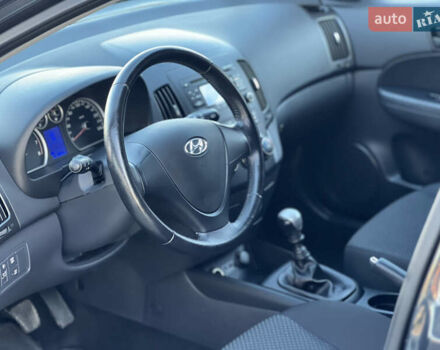 Черный Хендай i30, объемом двигателя 1.4 л и пробегом 167 тыс. км за 6299 $, фото 44 на Automoto.ua